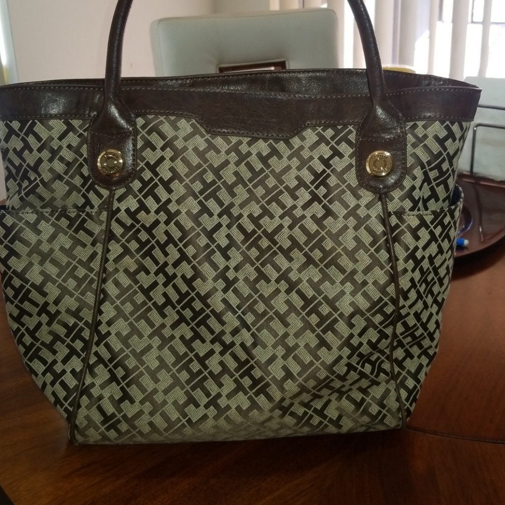 Tommy Hilfiger purse